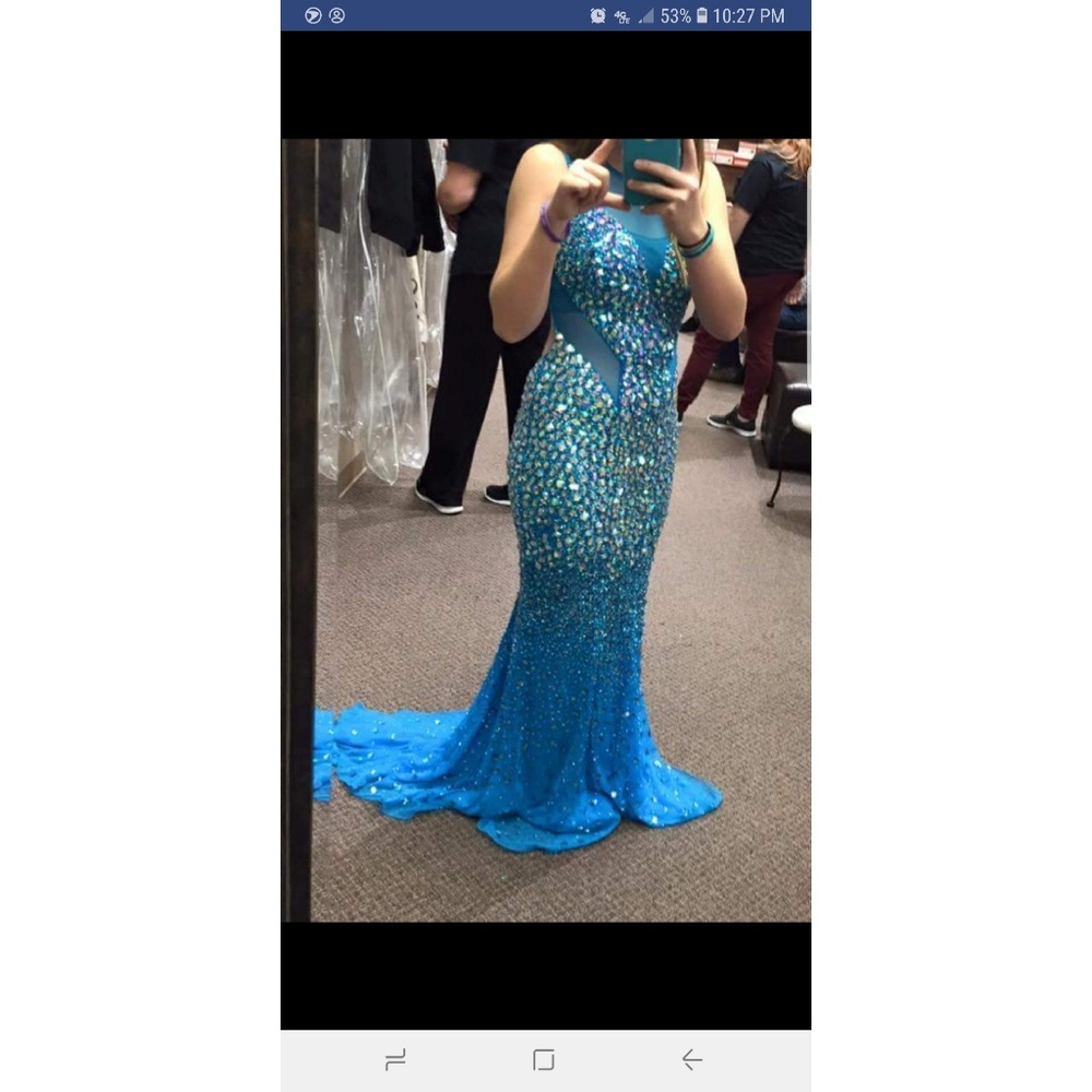 Size 6 Prom Dress
